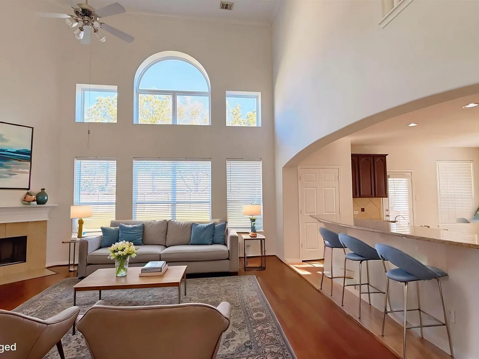 4 bed, 3.5 bath, 3488 sqft, $3,300 — Photo 2
