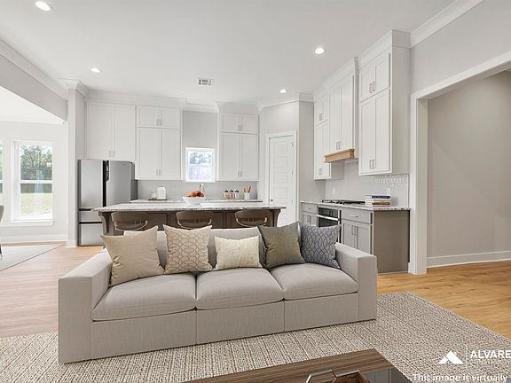 2nd image of 10638 Deric Ave