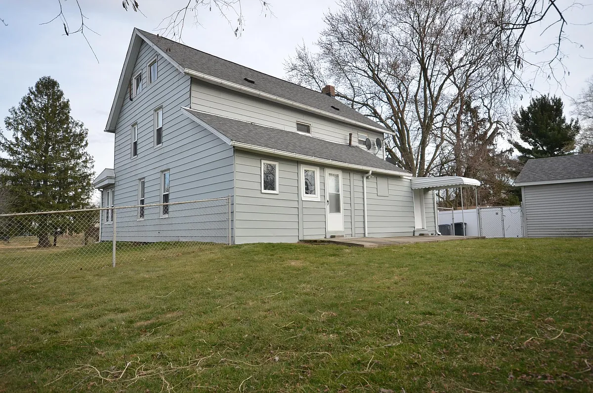 Building Photo - 742 Brittain Rd #1