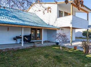 146 Warren Ave, Pateros, WA 98846