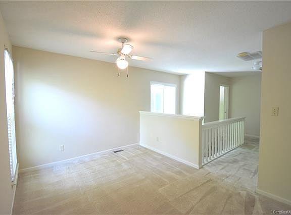 5th image of 7126 Stonington Ln