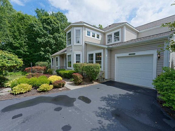 5th image of 113 Killarney Dr