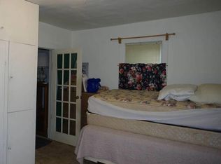 573 N 8th Ave, Forsyth, MT 59327