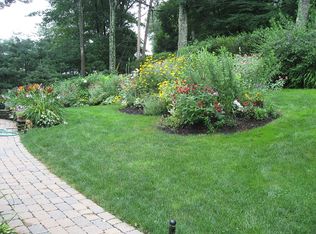 24 Kimball Rd, Amesbury, MA 01913