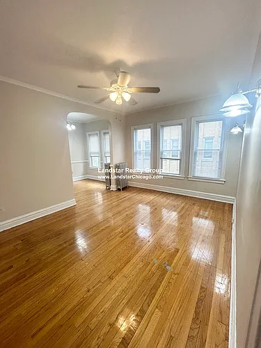 4931 N Whipple St #1W Photo 1