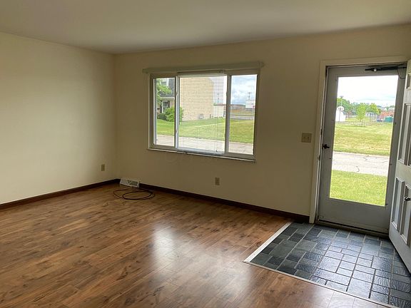 2nd image of 1463 Bradshire Dr
