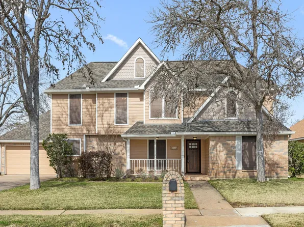 1818 Plantation Dr, Richmond, TX 77406