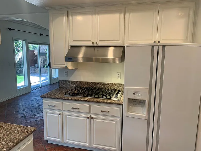 2102 Bataan Rd — Photo 8