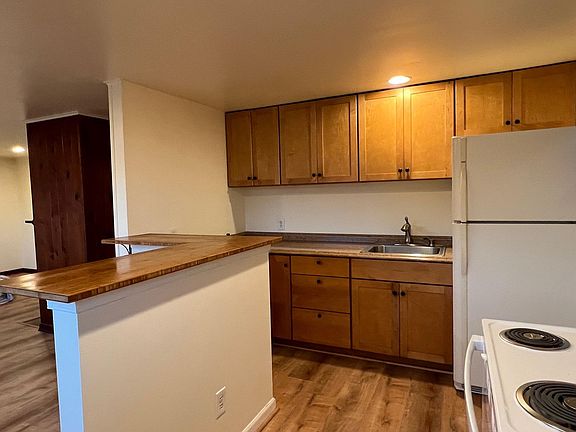 4th image of 2431 NW Neptune Pl #2