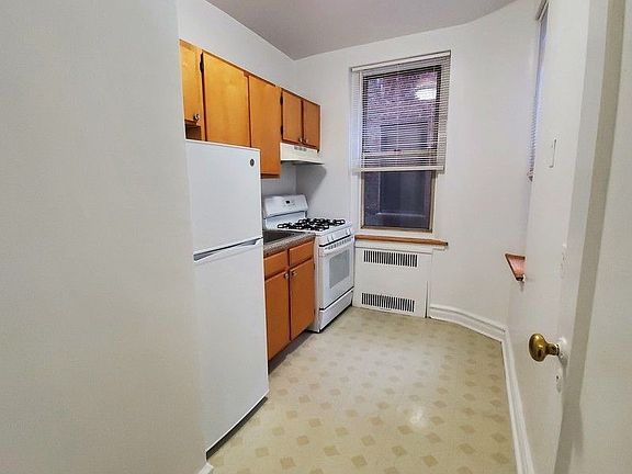 4th image of 4215 43rd Ave APT C11