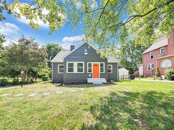 5th image of 143 Lee Ave NE