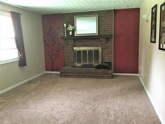 4th image of 5717 Greendale Dr