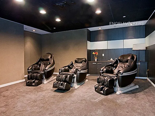 247 West 46th Street image 10 of 16