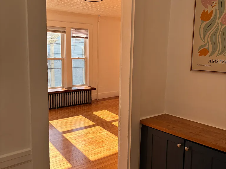 170 Pine St #4 — Photo 28