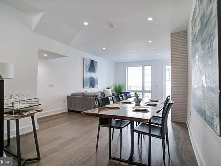 1751 N Howard St — Photo 38