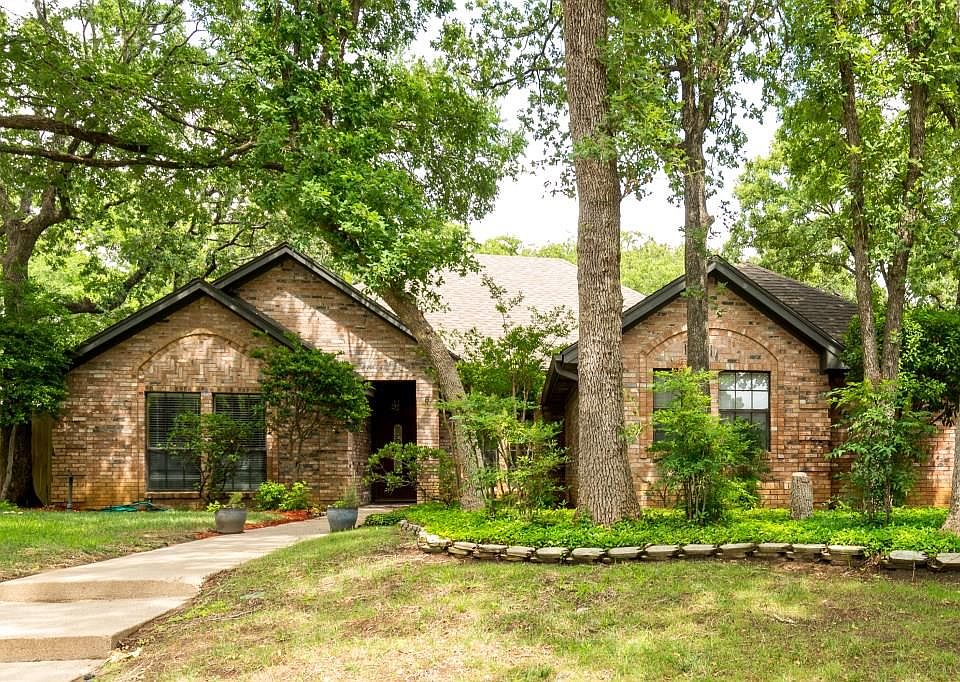 1st image of 4509 Lake Park Dr