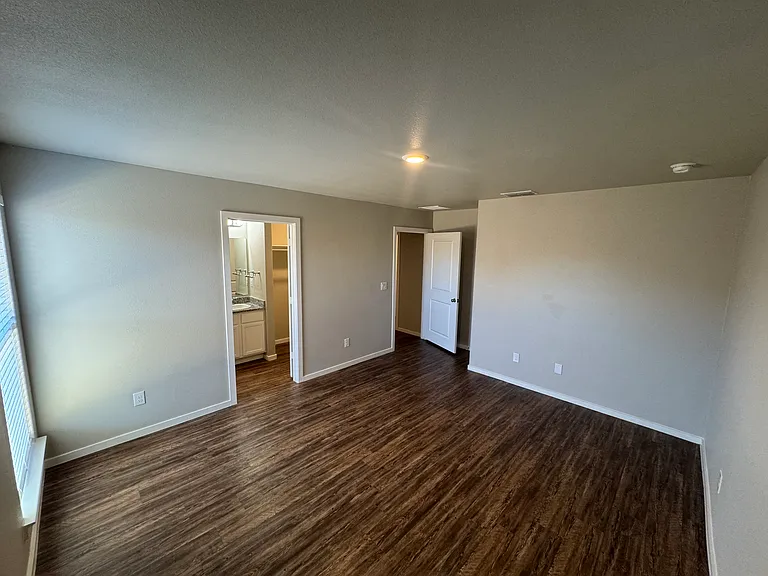 3411 Tiffin Ave — Photo 18