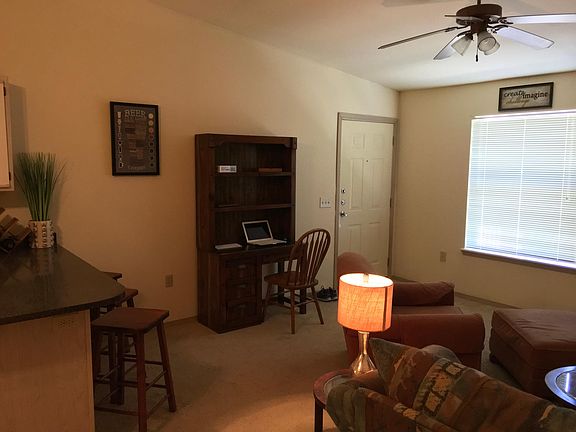 4th image of 5020 Clark Ln APT 205