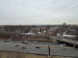 60 Parkway Dr E APT 10D, East Orange, NJ 07017