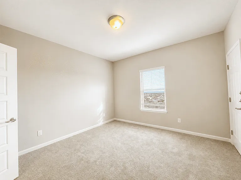 7161 Magnolia Vlg #201 — Photo 17