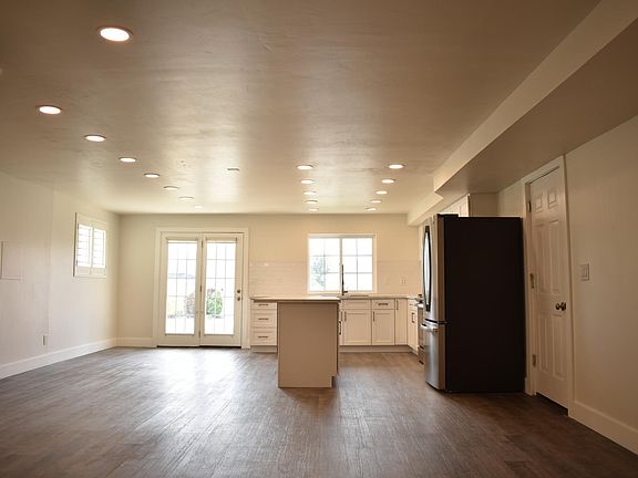 5th image of 1141 S Slate Canyon Dr #B