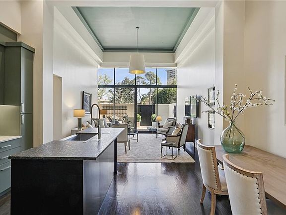 3rd image of 2660 Peachtree Rd NW APT 4G