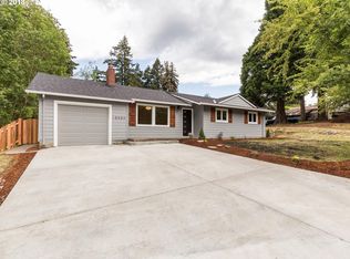 15059 SE River Rd, Milwaukie, OR 97267