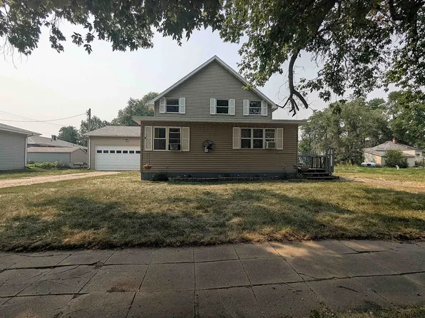 205 2nd St W, Velva, ND 58790
