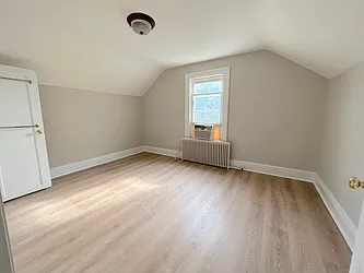 Rented by REALTY QUEST NEW YORK INC