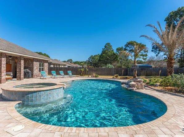 7197 Brinkley St, Navarre, FL 32566