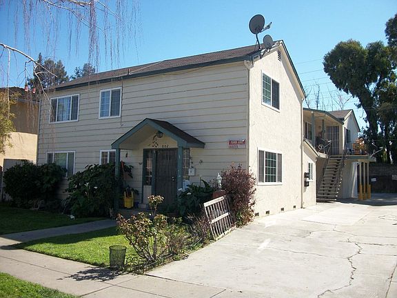 3rd image of 802 Deland Ave