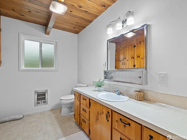 17381 W Big Lake Blvd — Photo 10