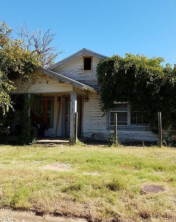 1st image of 301 Sewell St