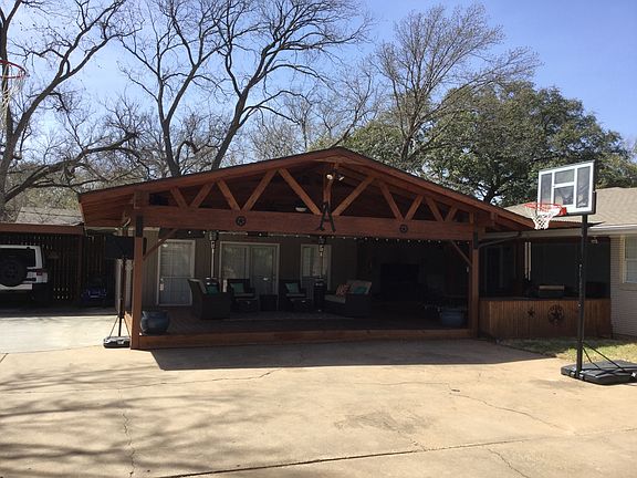 4th image of 2617 Amherst Dr