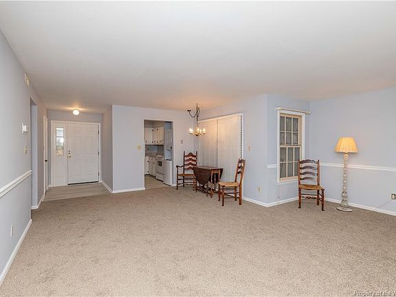 3rd image of 304D Patriot Ln #D