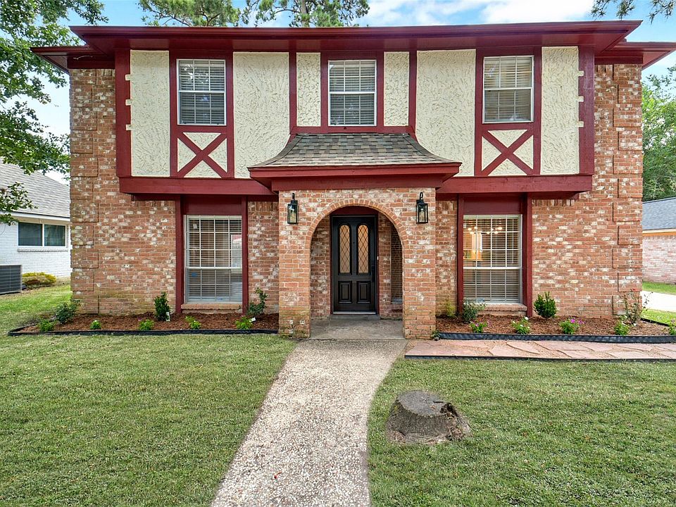 1st image of 7911 Friars Court Ln