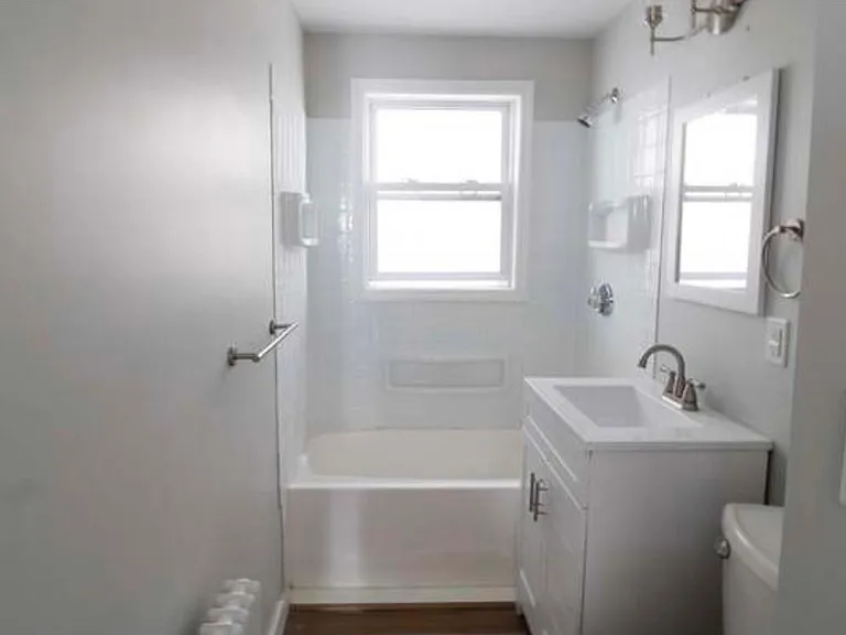 415 Summer St #2 — Photo 4