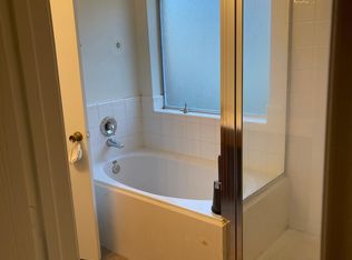 1902 Riane Ln, Houston, TX 77049