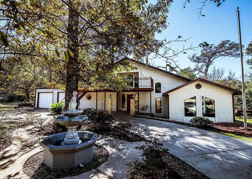 1st image of 24 Holly Ln