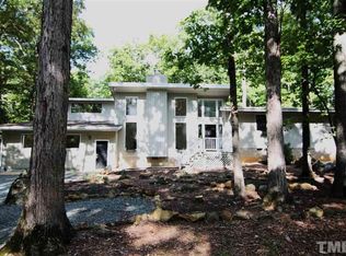 5704 Hideaway Dr, Chapel Hill, NC 27516