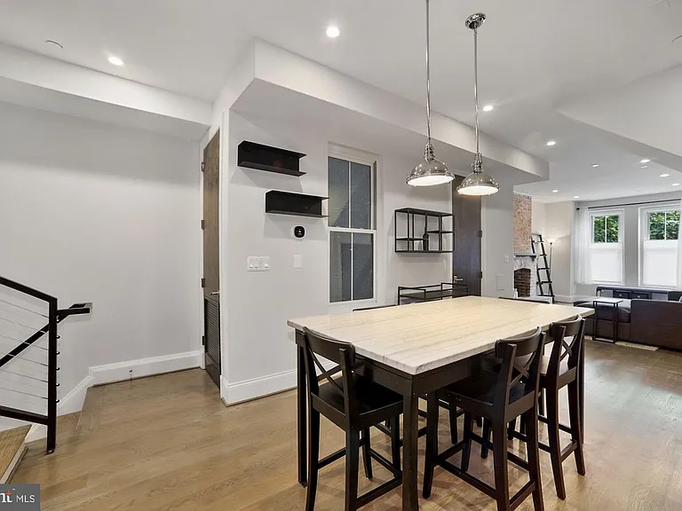 2298 Champlain St NW #B — Photo 28