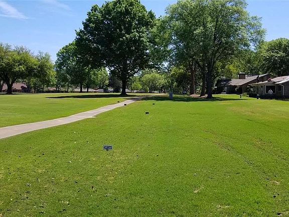 2nd image of 246 S Bay Dr