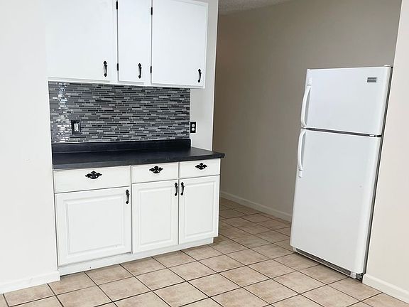 5th image of 29518 Joy Rd #29518