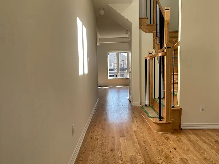 2419 Angora St — Photo 8