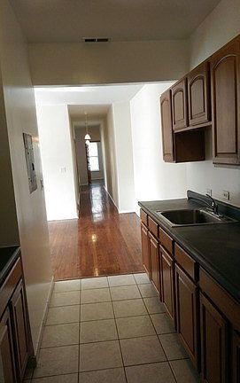 2nd image of 7405 N Ashland Blvd APT A1
