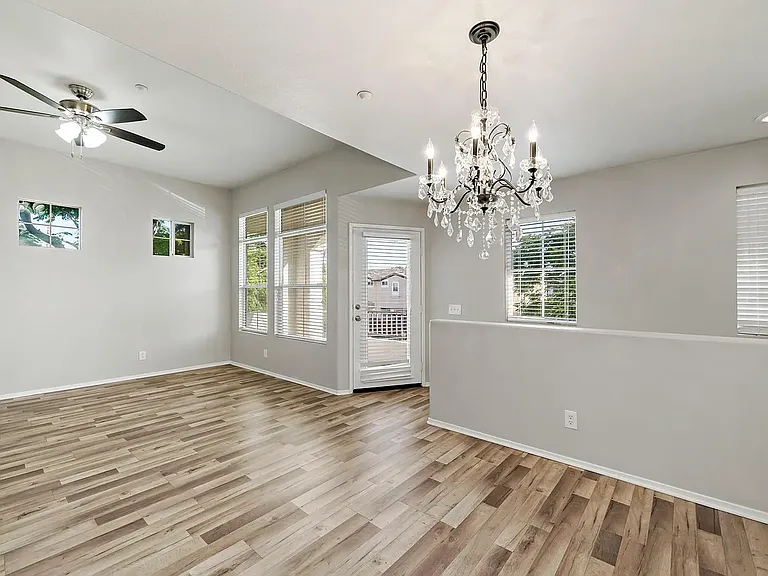 30262 Sunbreeze Bay Ln #F — Photo 5