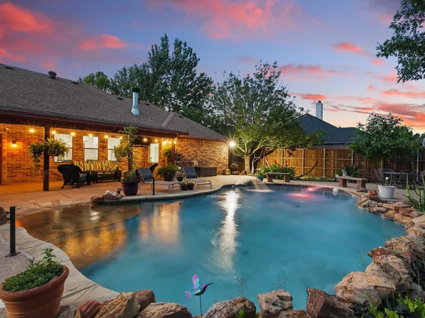 3241 Caleb Ct E, Midlothian, TX 76065