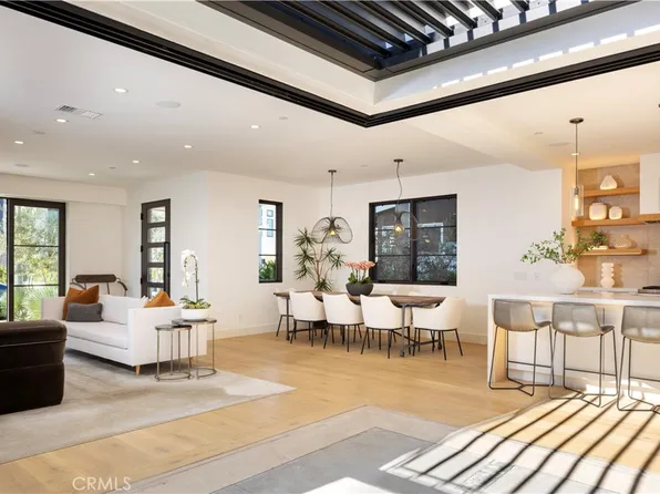304 Goldenrod Ave, Corona Del Mar, CA 92625