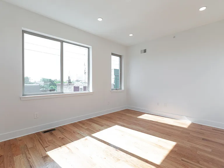505 W Norris St #22 — Photo 7