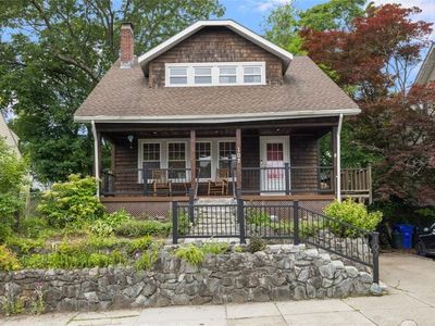 107 Sheffield Ave, Pawtucket, RI, 02860